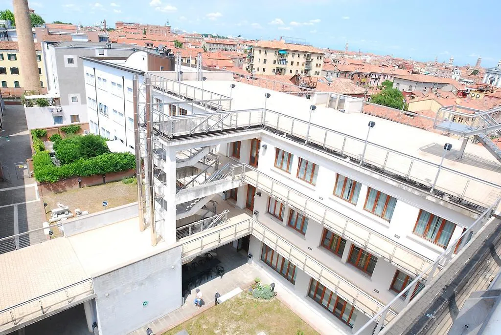 Sunny Terrace Hostel Venice