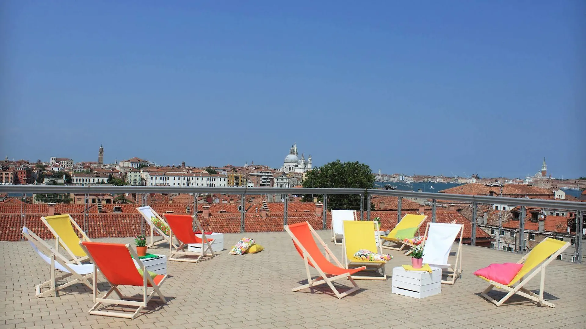 Sunny Terrace Hostel Venice